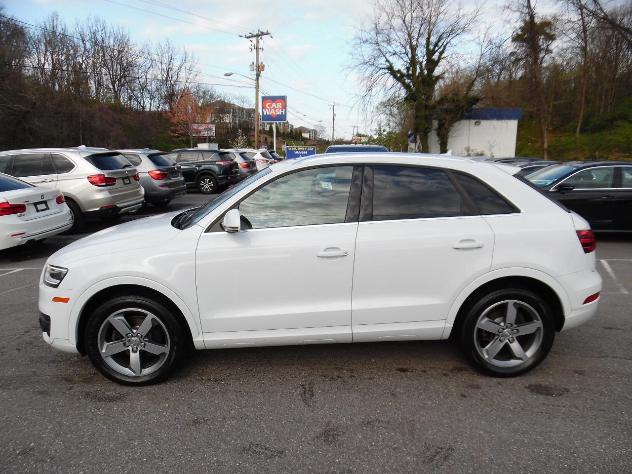 Audi Q3 quattro 4dr 2.0T Prestige 2015