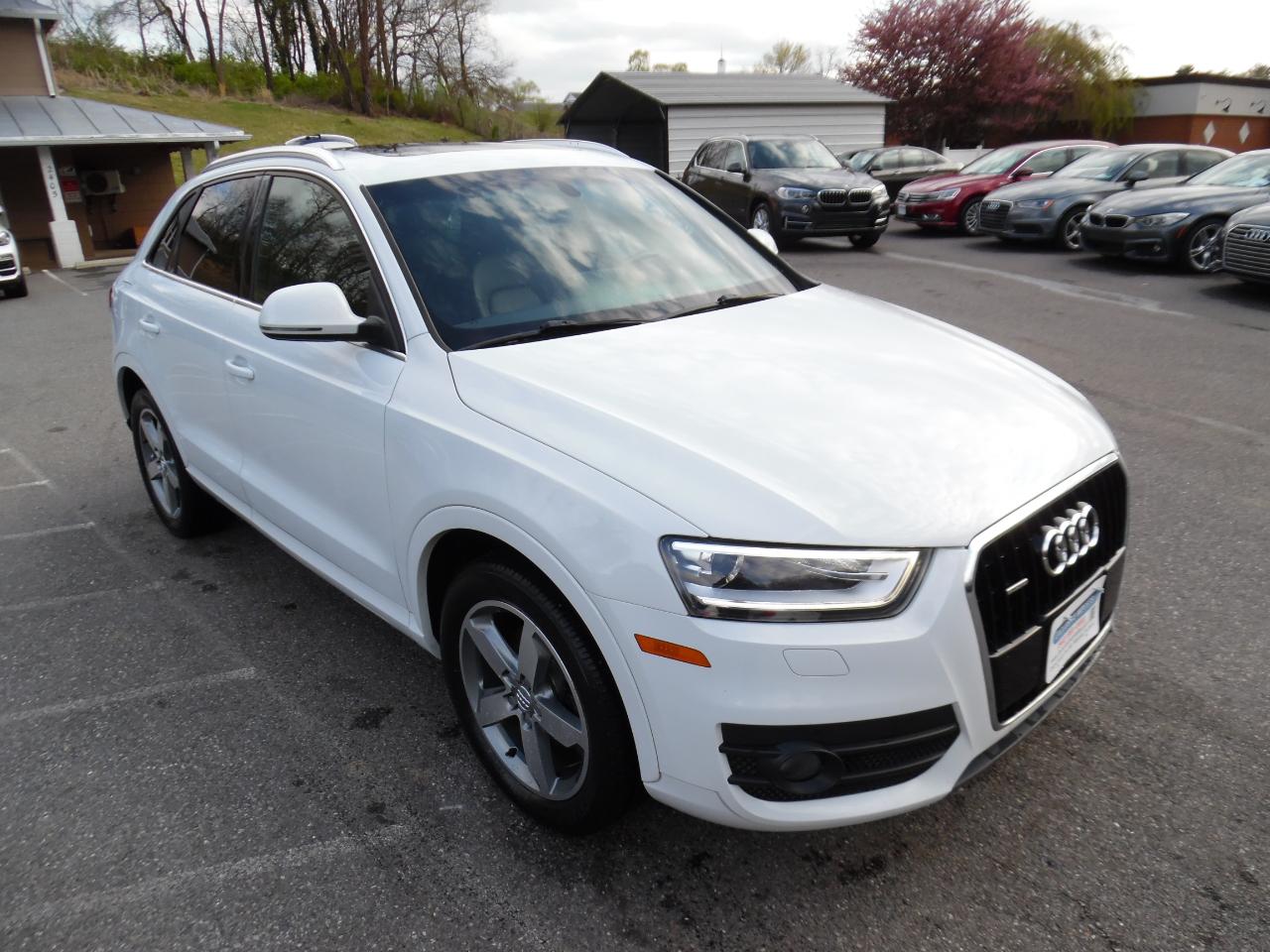 Audi Q3 quattro 4dr 2.0T Prestige 2015