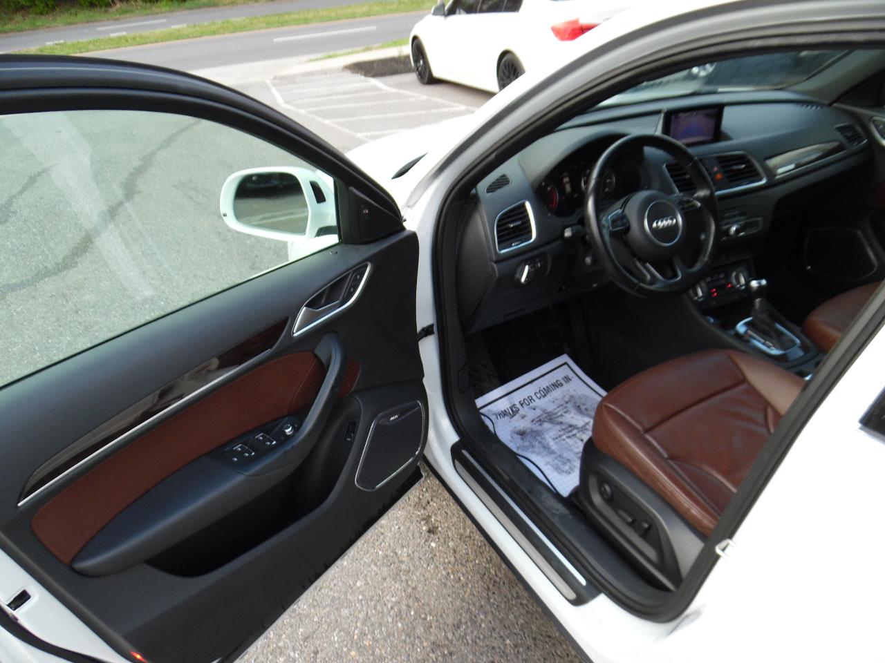 Audi Q3 quattro 4dr 2.0T Prestige 2015