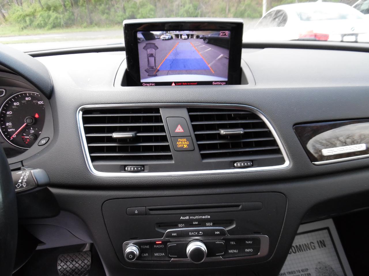 Audi Q3 quattro 4dr 2.0T Prestige 2015