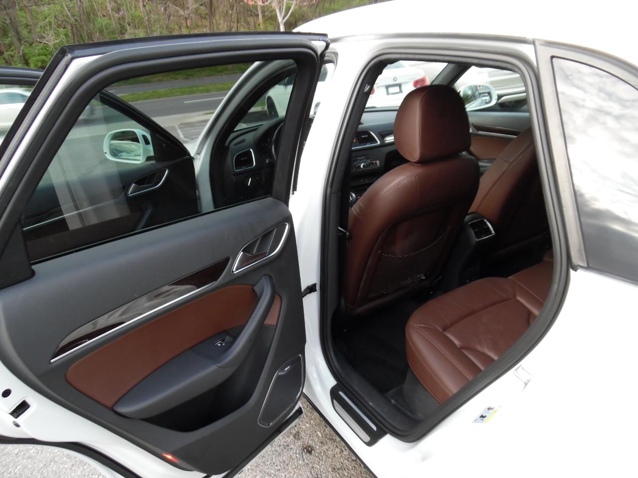 Audi Q3 quattro 4dr 2.0T Prestige 2015