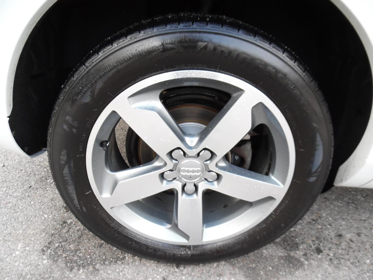 Audi Q3 quattro 4dr 2.0T Prestige 2015