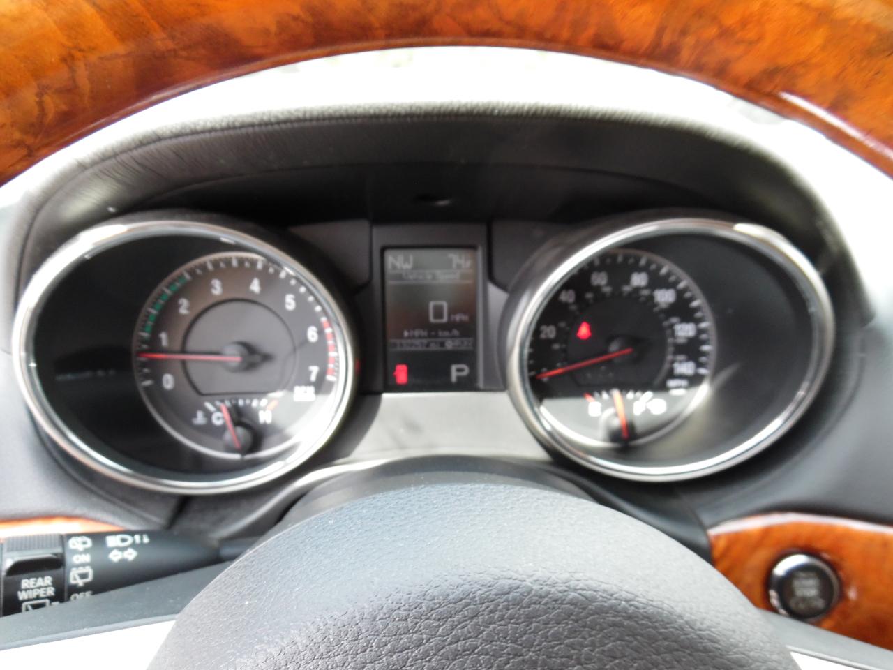 Jeep Grand Cherokee 4WD 4dr Overland 2013