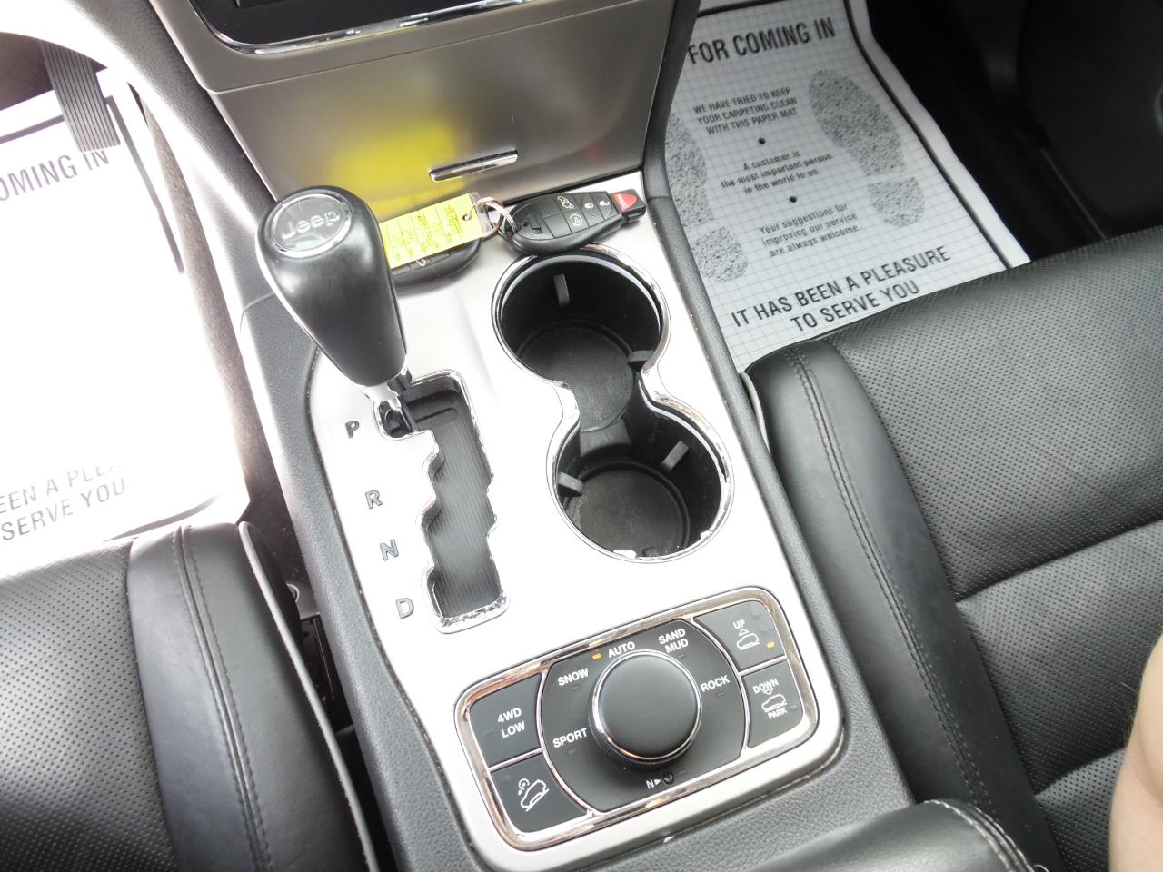 Jeep Grand Cherokee 4WD 4dr Overland 2013