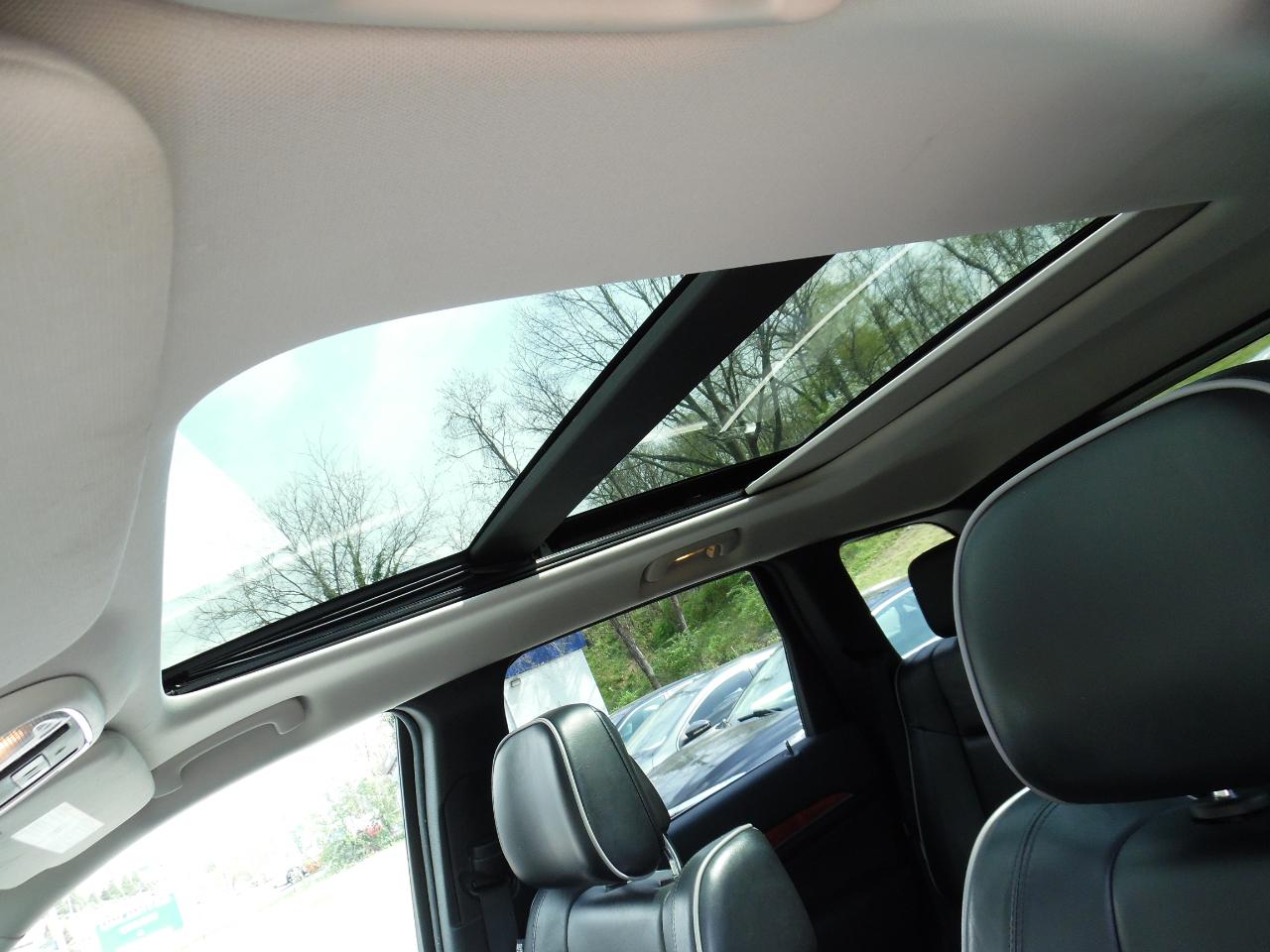 Jeep Grand Cherokee 4WD 4dr Overland 2013