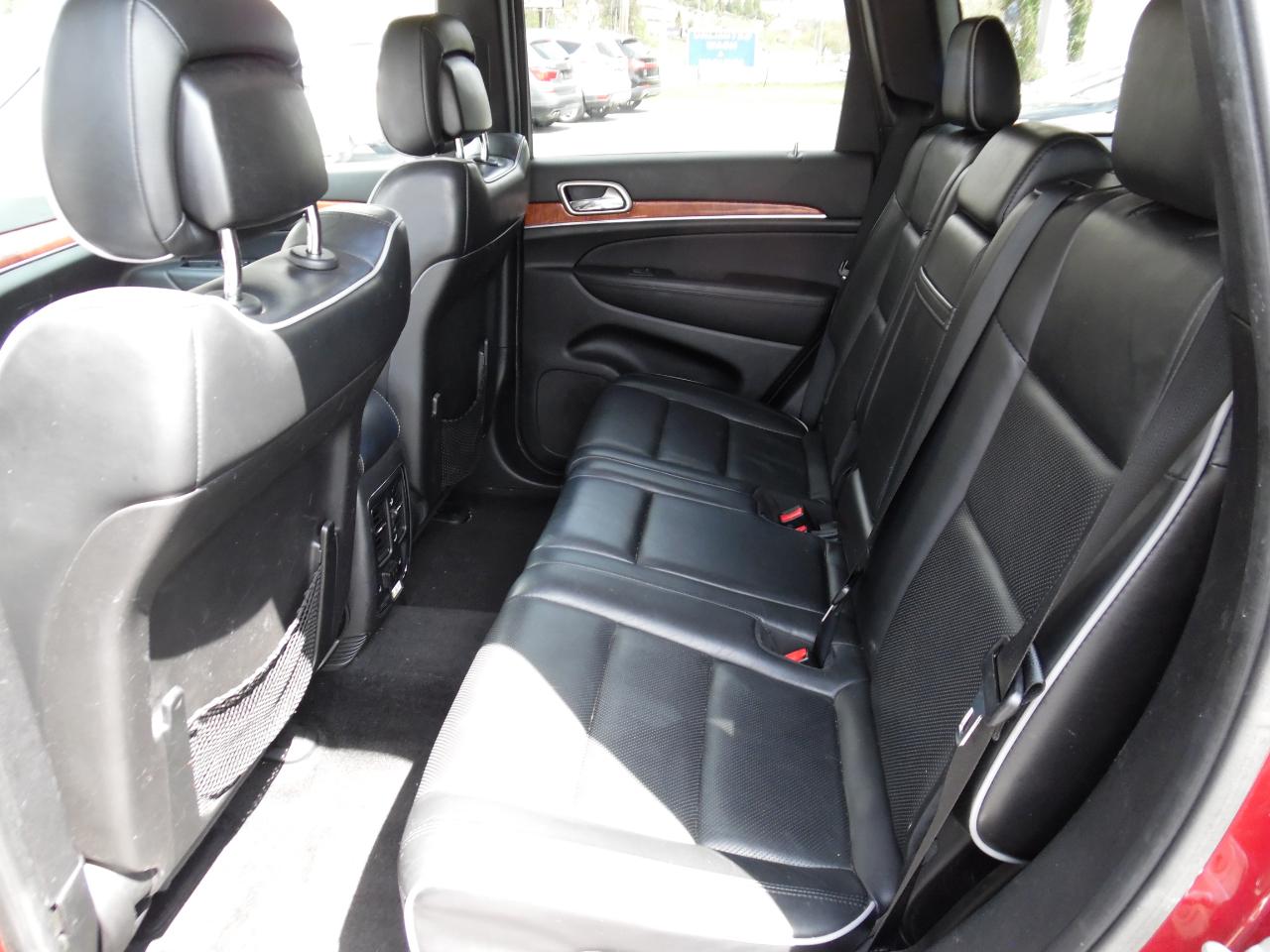 Jeep Grand Cherokee 4WD 4dr Overland 2013