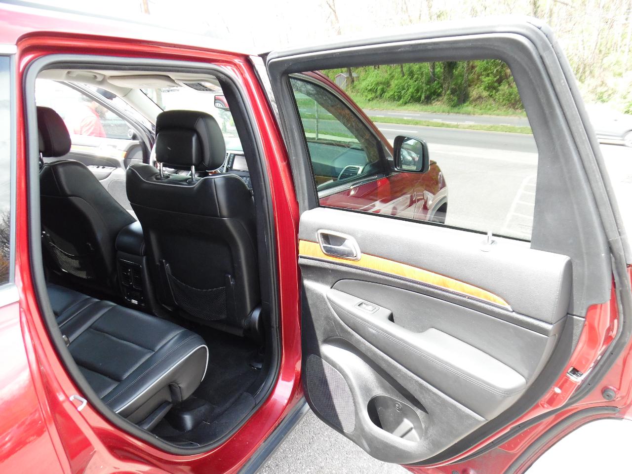 Jeep Grand Cherokee 4WD 4dr Overland 2013