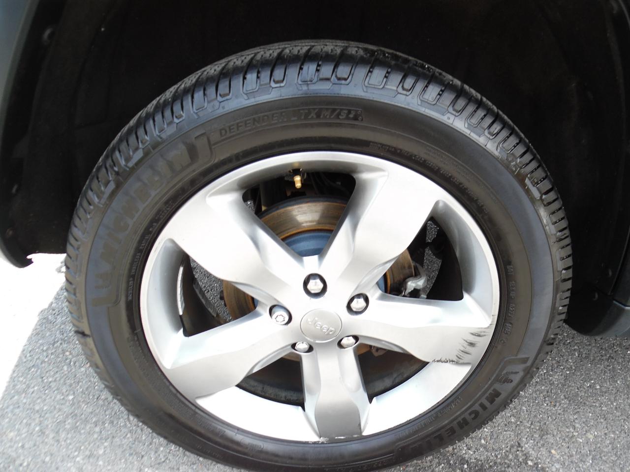 Jeep Grand Cherokee 4WD 4dr Overland 2013