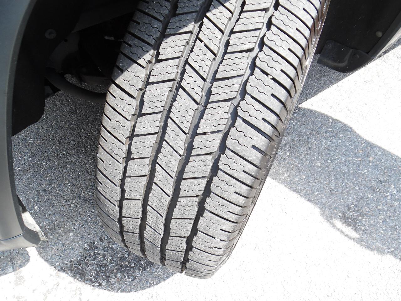 Jeep Grand Cherokee 4WD 4dr Overland 2013