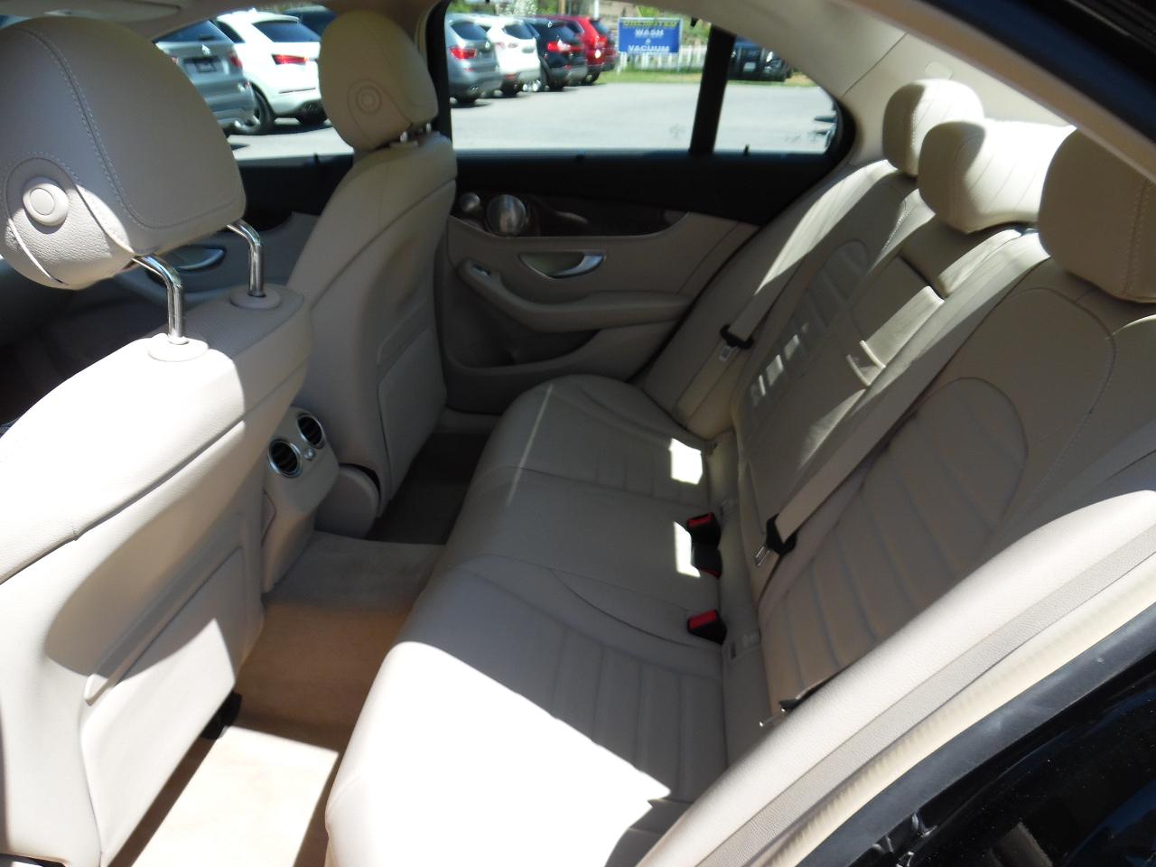 Mercedes-Benz C-Class 4dr Sdn C 300 4MATIC 2015