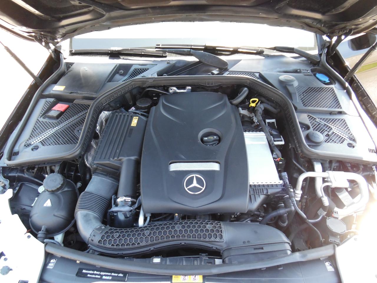Mercedes-Benz C-Class 4dr Sdn C 300 4MATIC 2015