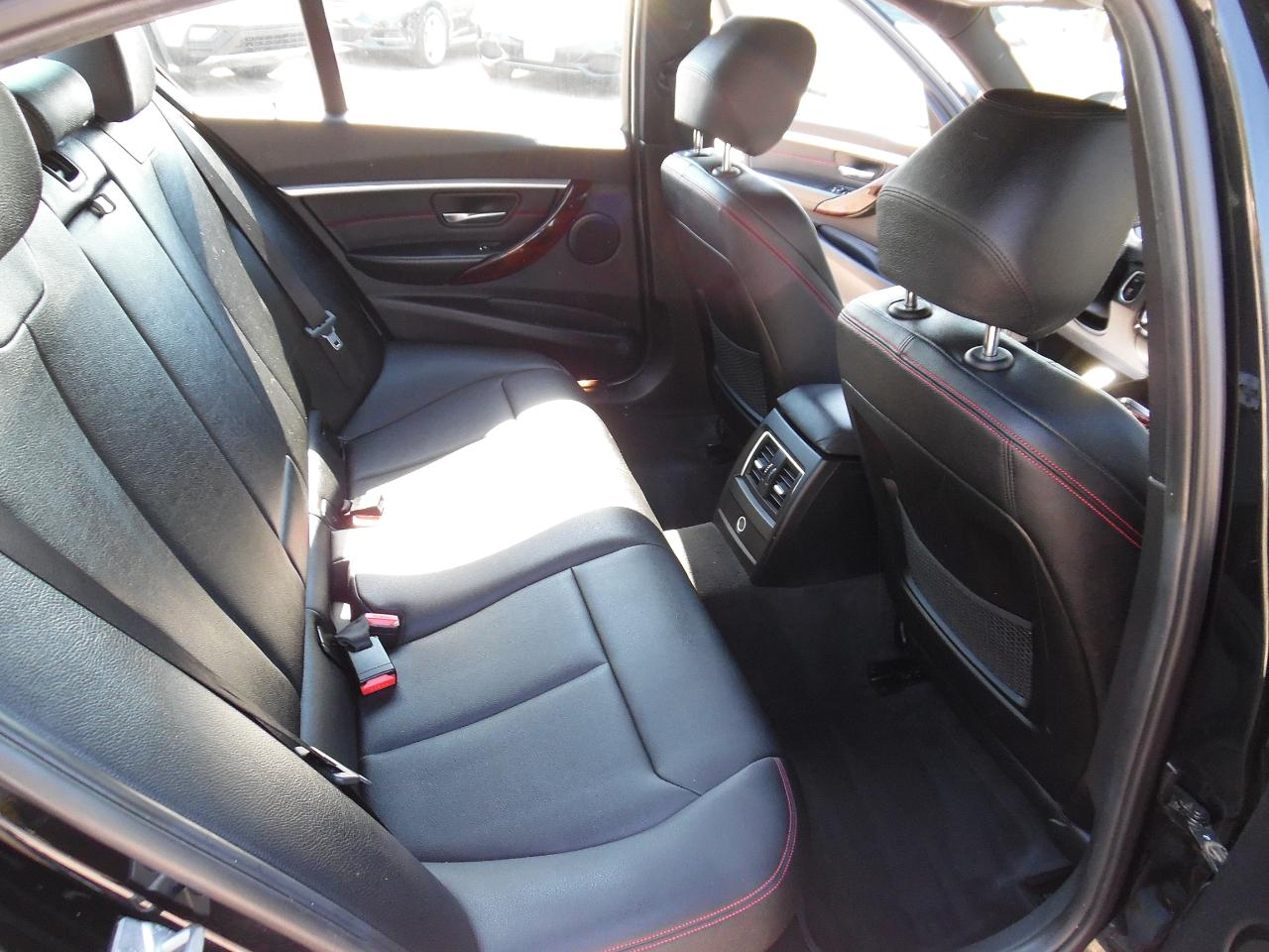 BMW 3 Series 4dr Sdn 328i xDrive AWD SULEV South Africa 2016