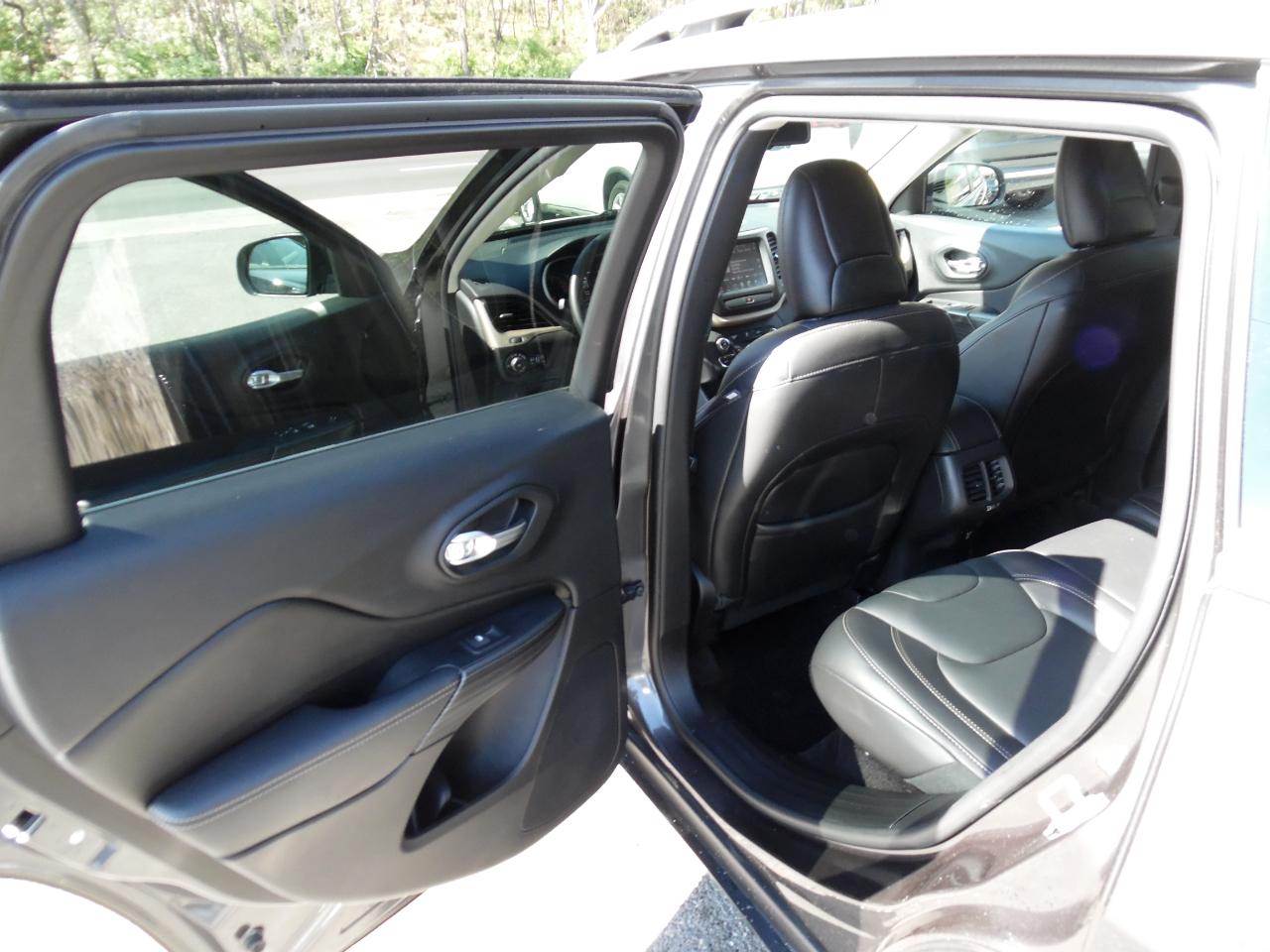 Jeep Cherokee Limited FWD 2017