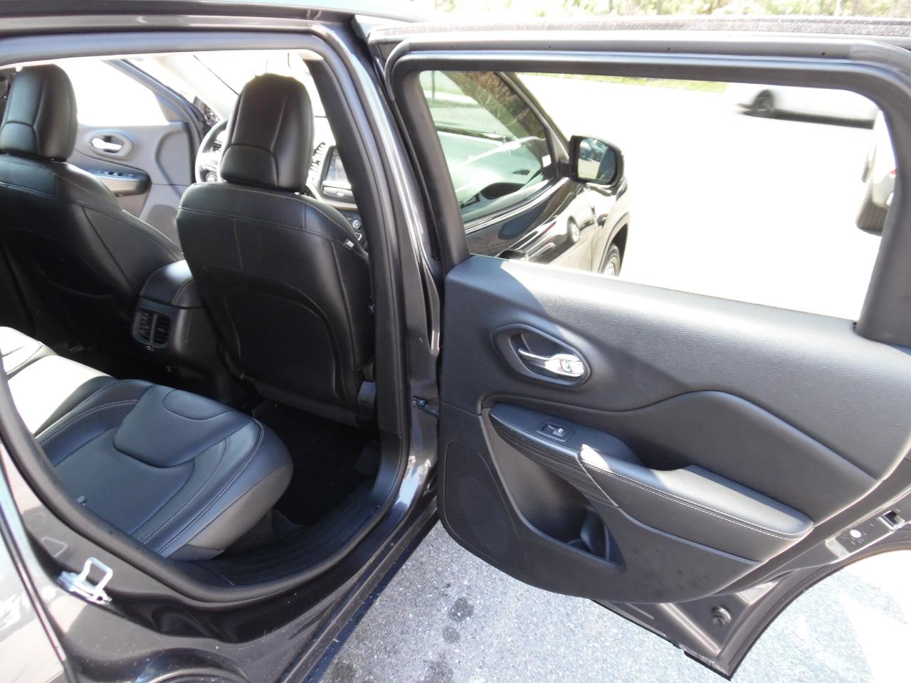 Jeep Cherokee Limited FWD 2017