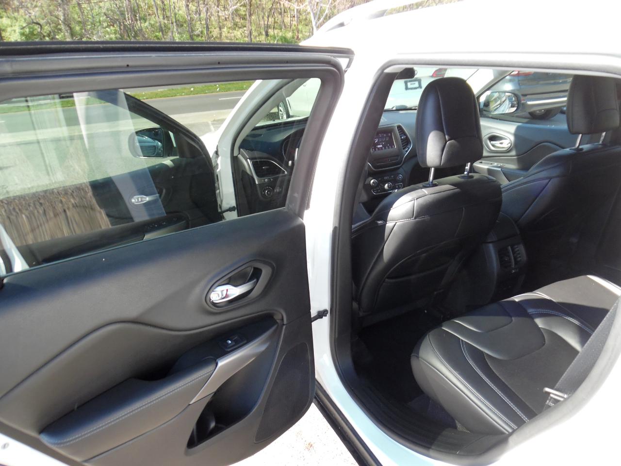 Jeep Cherokee Latitude Plus 4x4 2019