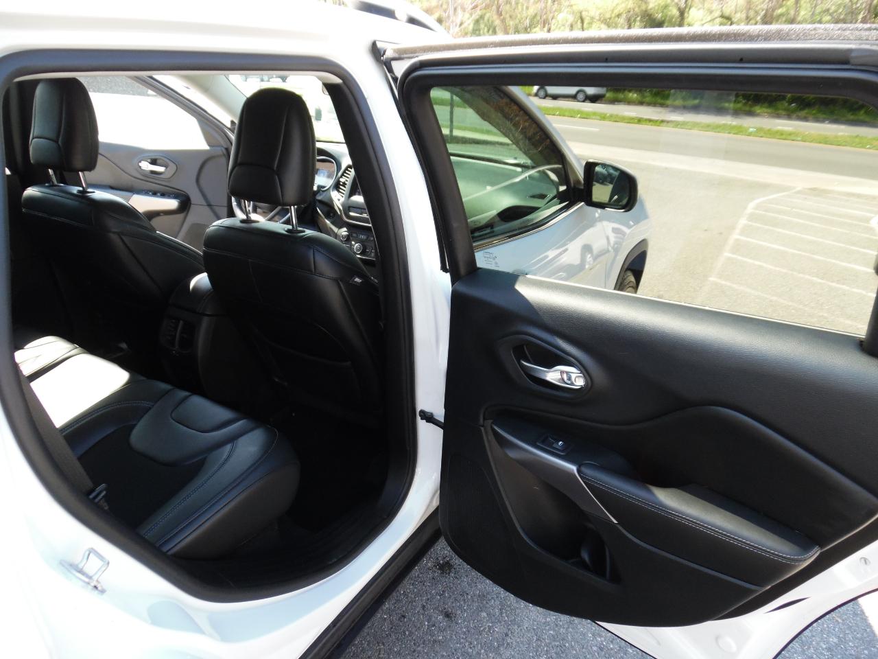 Jeep Cherokee Latitude Plus 4x4 2019