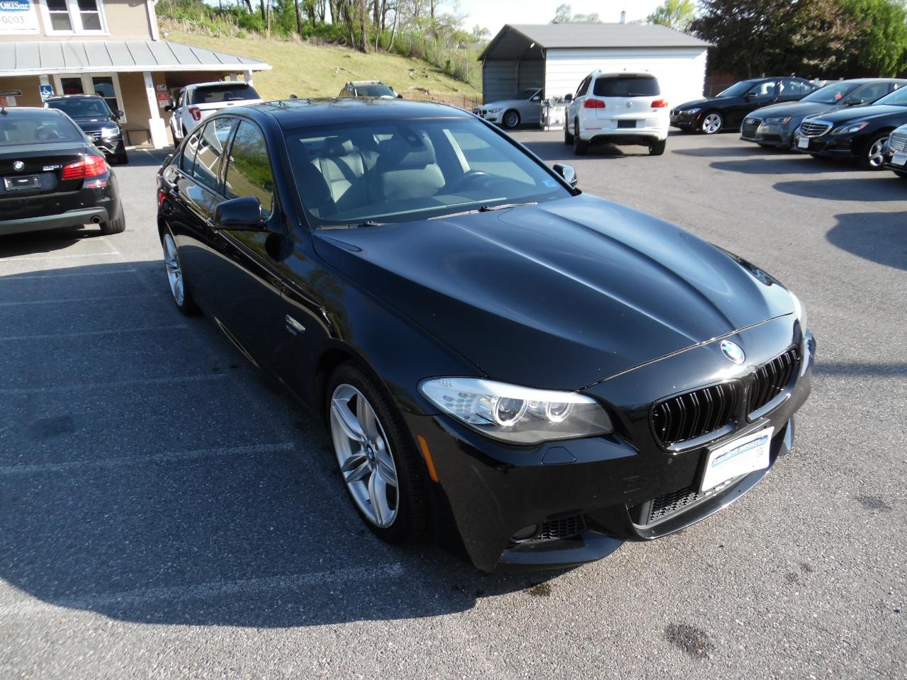 BMW 5 Series 4dr Sdn 550i xDrive AWD 2012