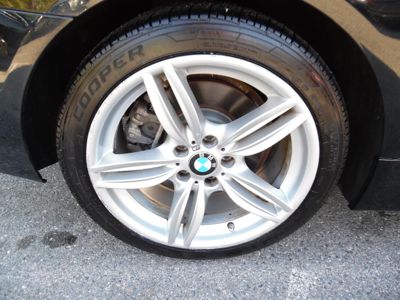 BMW 5 Series 4dr Sdn 550i xDrive AWD 2012