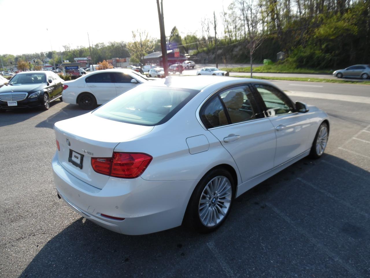 BMW 3 Series 4dr Sdn 328i RWD SULEV 2015