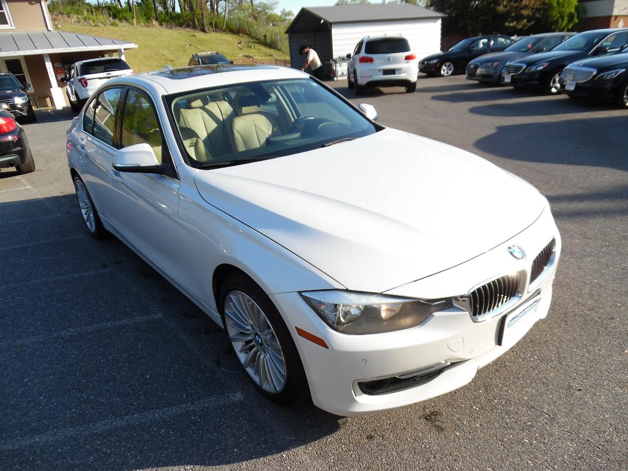 BMW 3 Series 4dr Sdn 328i RWD SULEV 2015