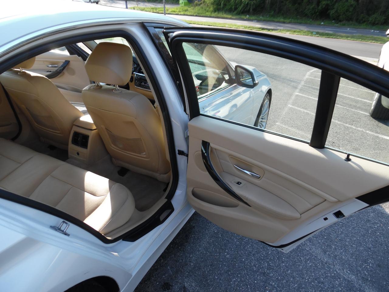 BMW 3 Series 4dr Sdn 328i RWD SULEV 2015