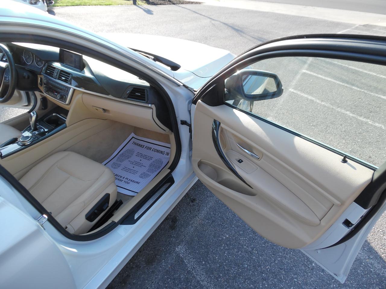 BMW 3 Series 4dr Sdn 328i RWD SULEV 2015