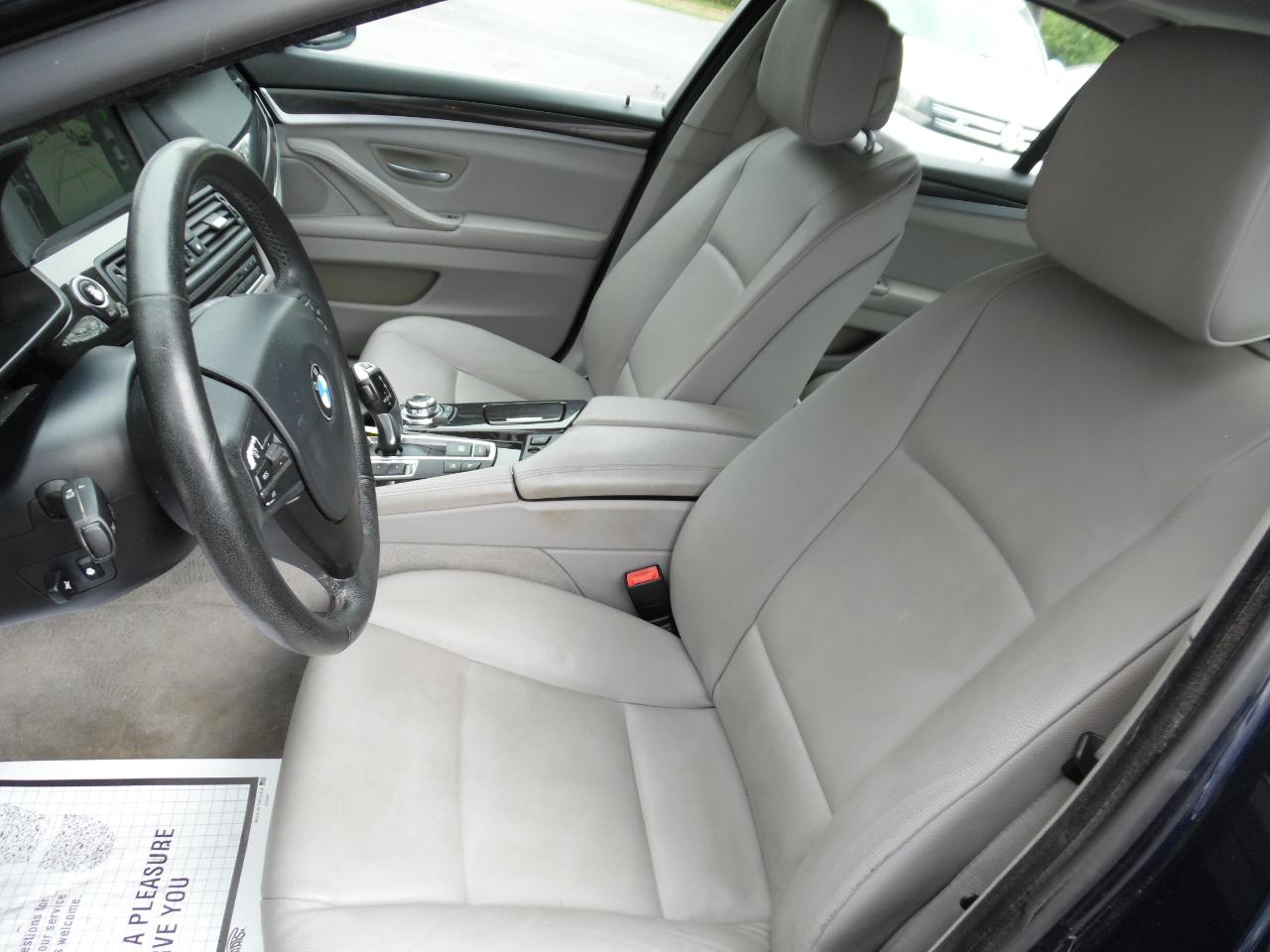 BMW 5 Series 4dr Sdn 528i xDrive AWD 2012