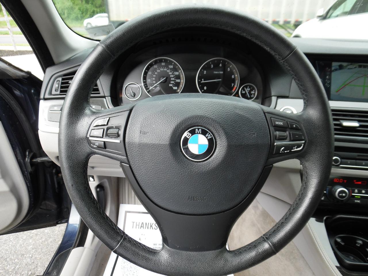 BMW 5 Series 4dr Sdn 528i xDrive AWD 2012