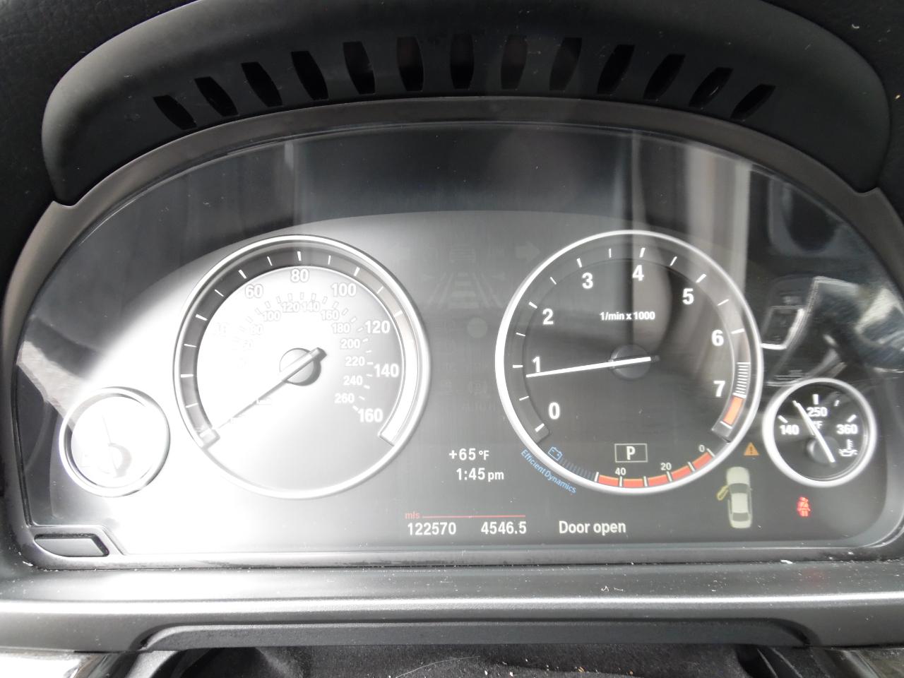 BMW 5 Series 4dr Sdn 528i xDrive AWD 2012