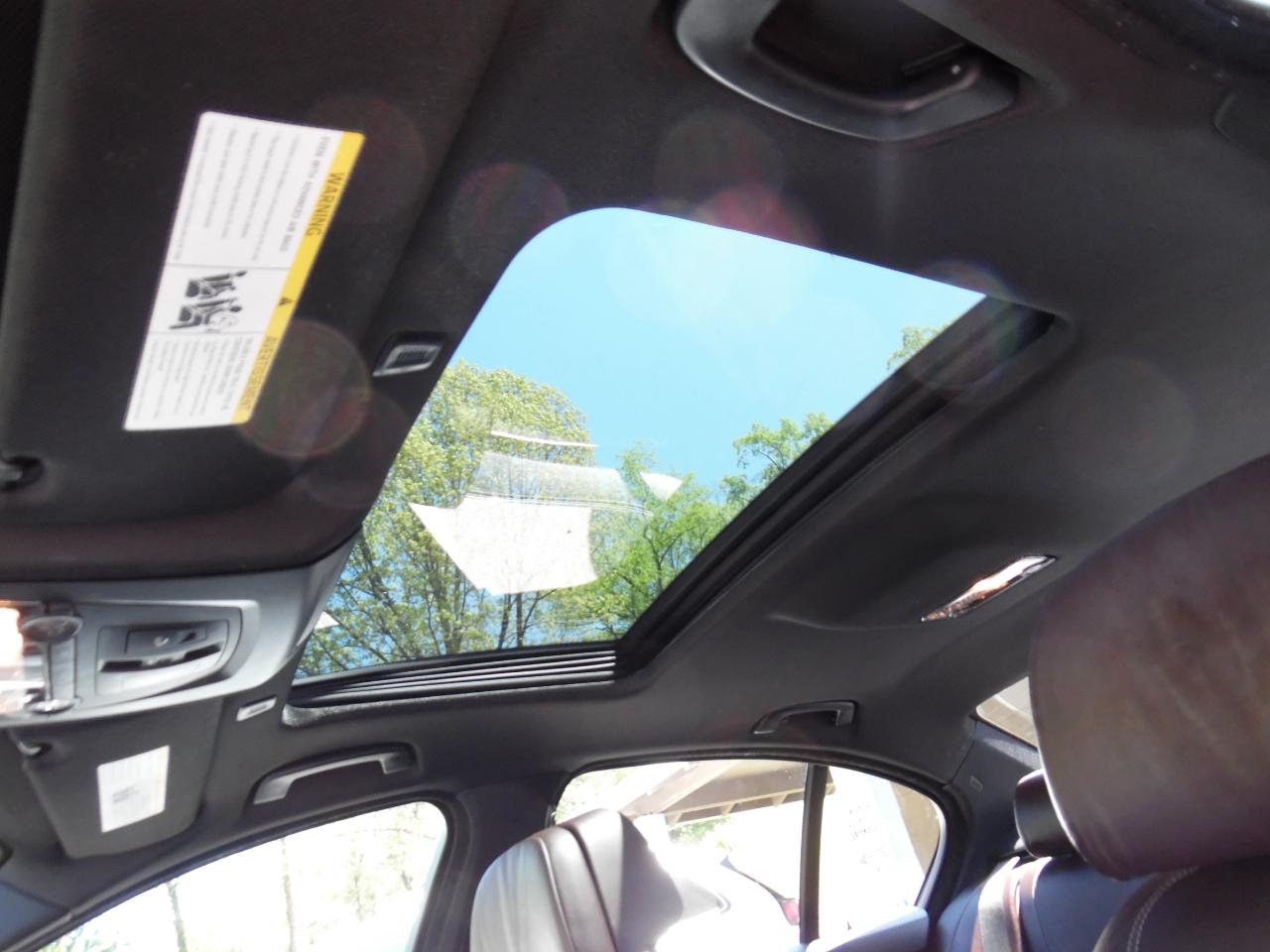 BMW 5 Series 4dr Sdn 535i xDrive AWD 2015