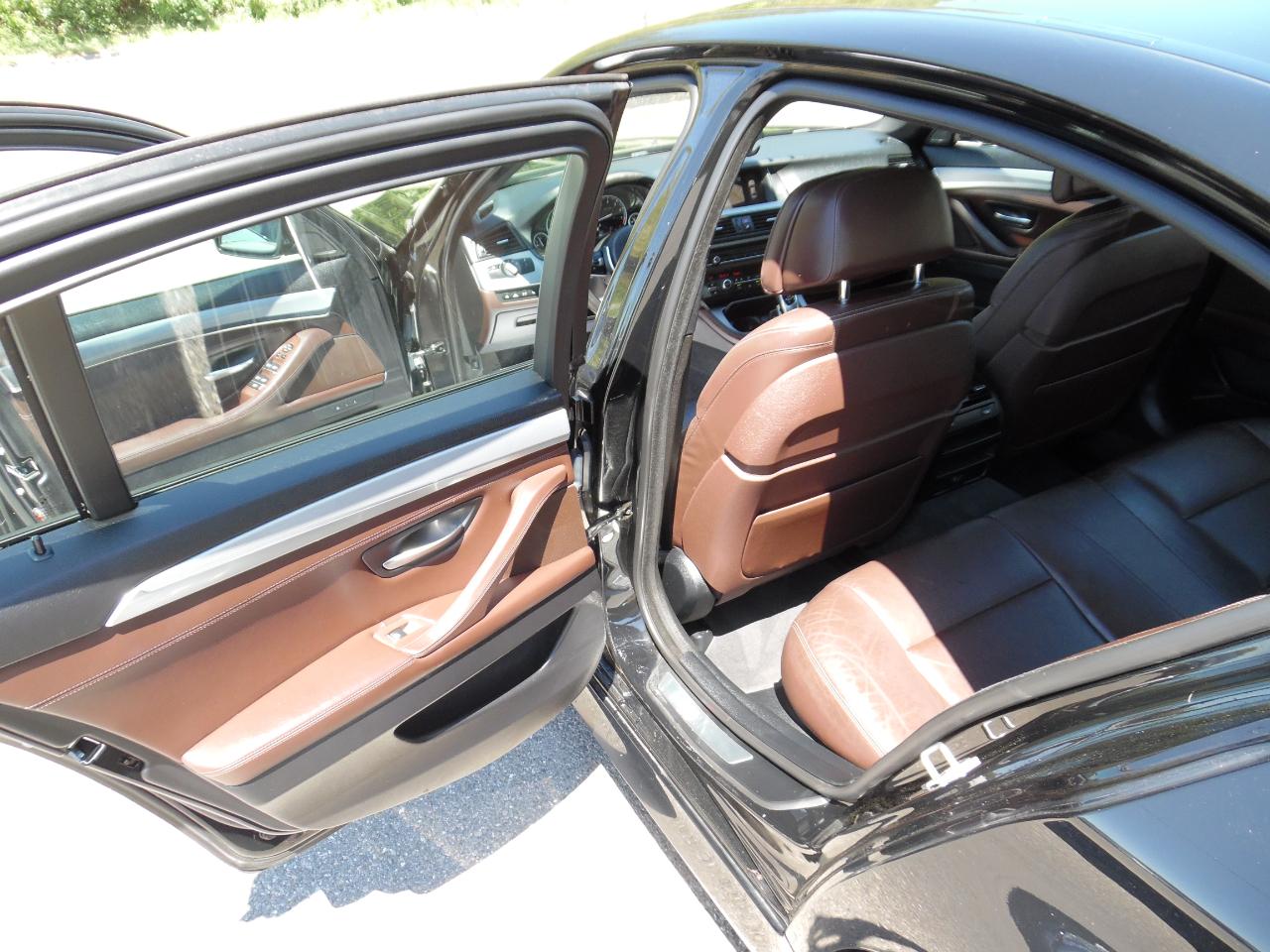 BMW 5 Series 4dr Sdn 535i xDrive AWD 2015