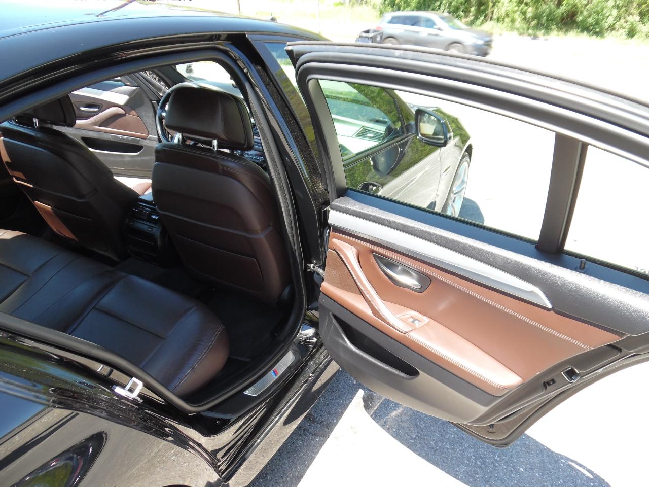 BMW 5 Series 4dr Sdn 535i xDrive AWD 2015