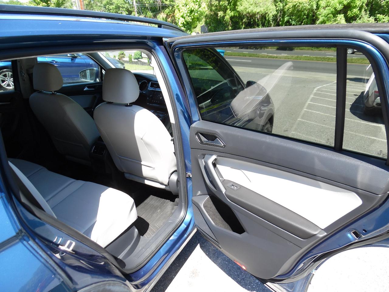 Volkswagen Tiguan 2.0T SEL 4MOTION 2018