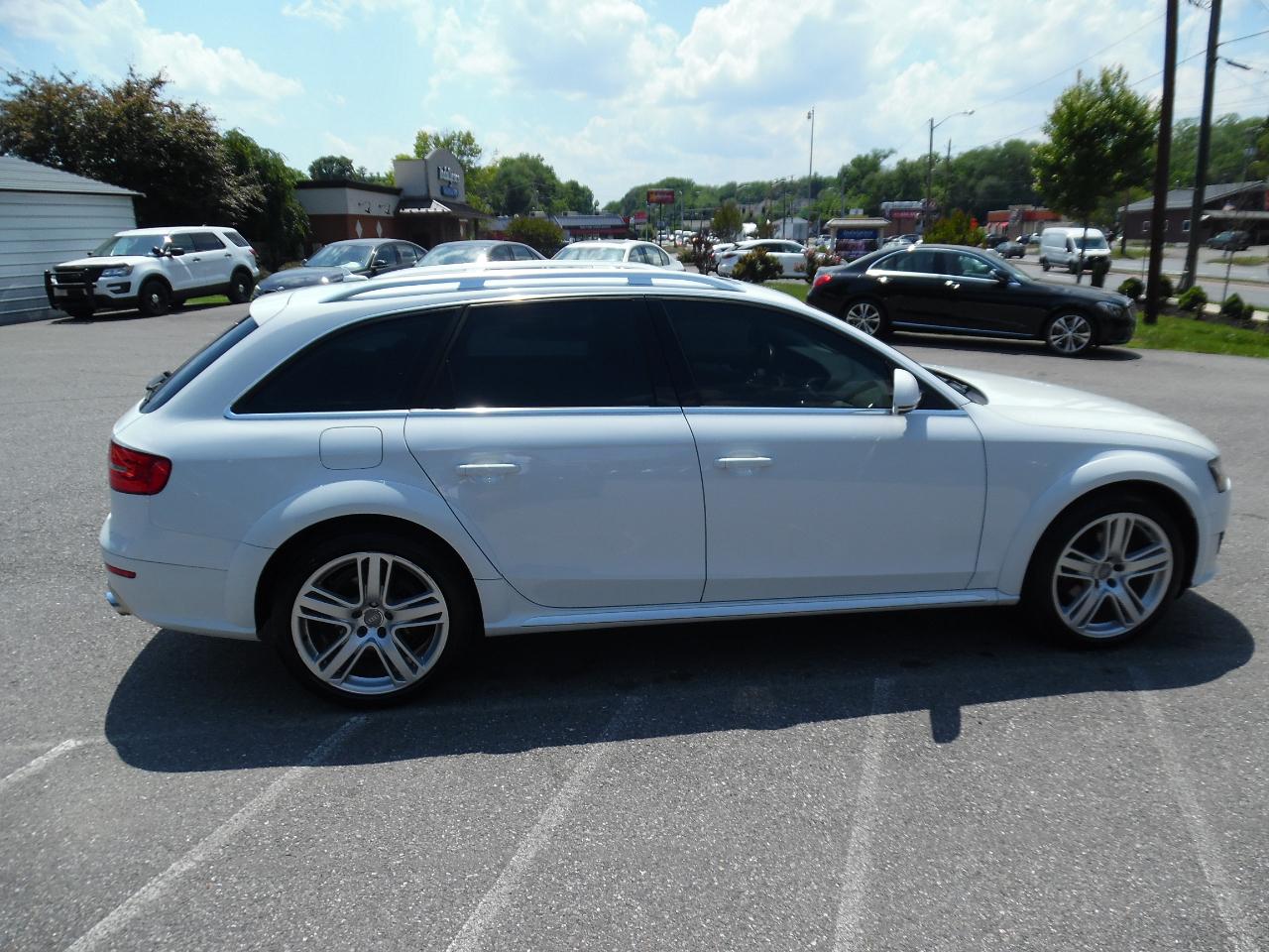 Audi allroad 4dr Wgn Premium Plus 2013