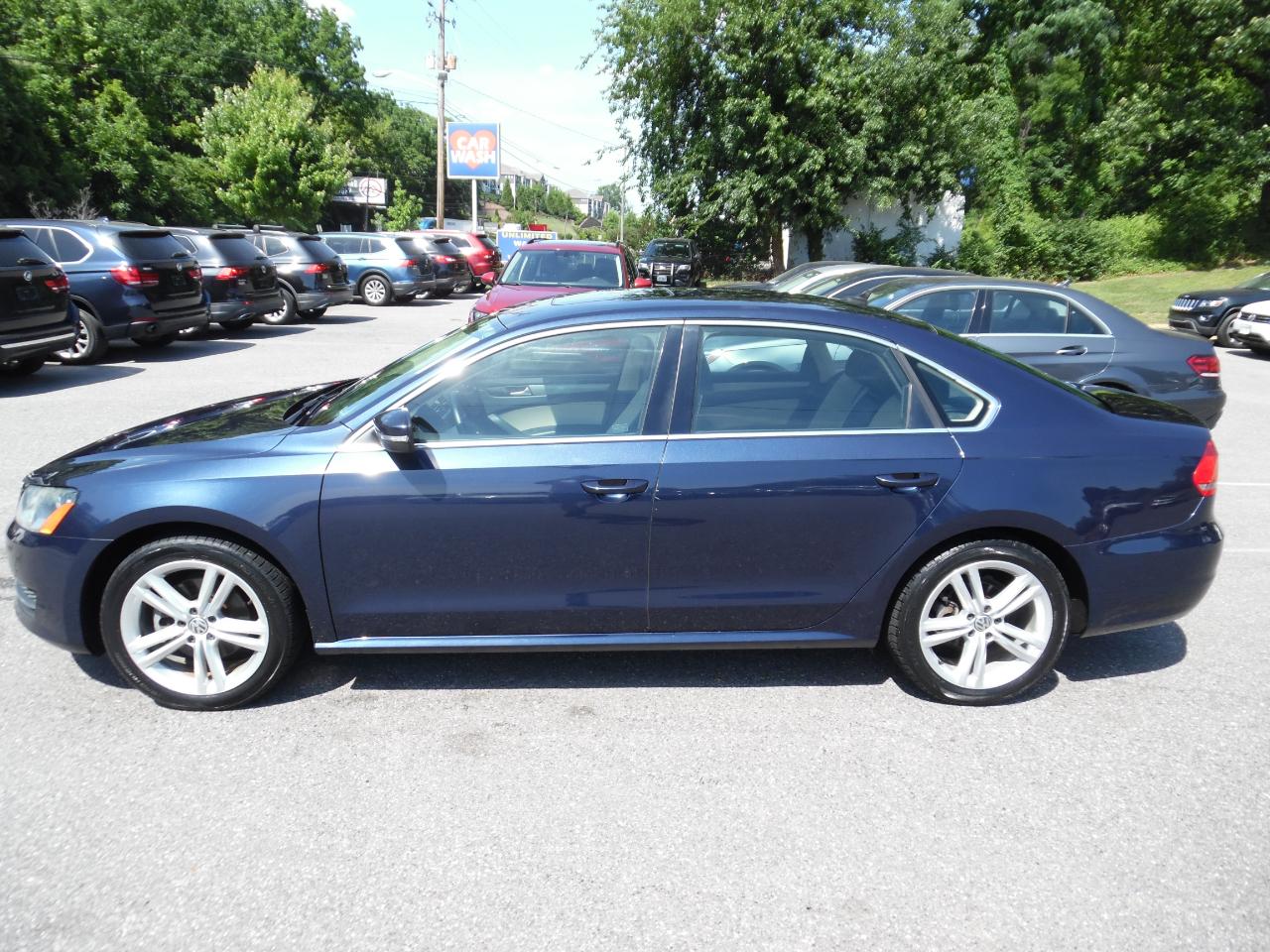 Volkswagen Passat 4dr Sdn 2.0L DSG TDI SE w/Sunroof 2015