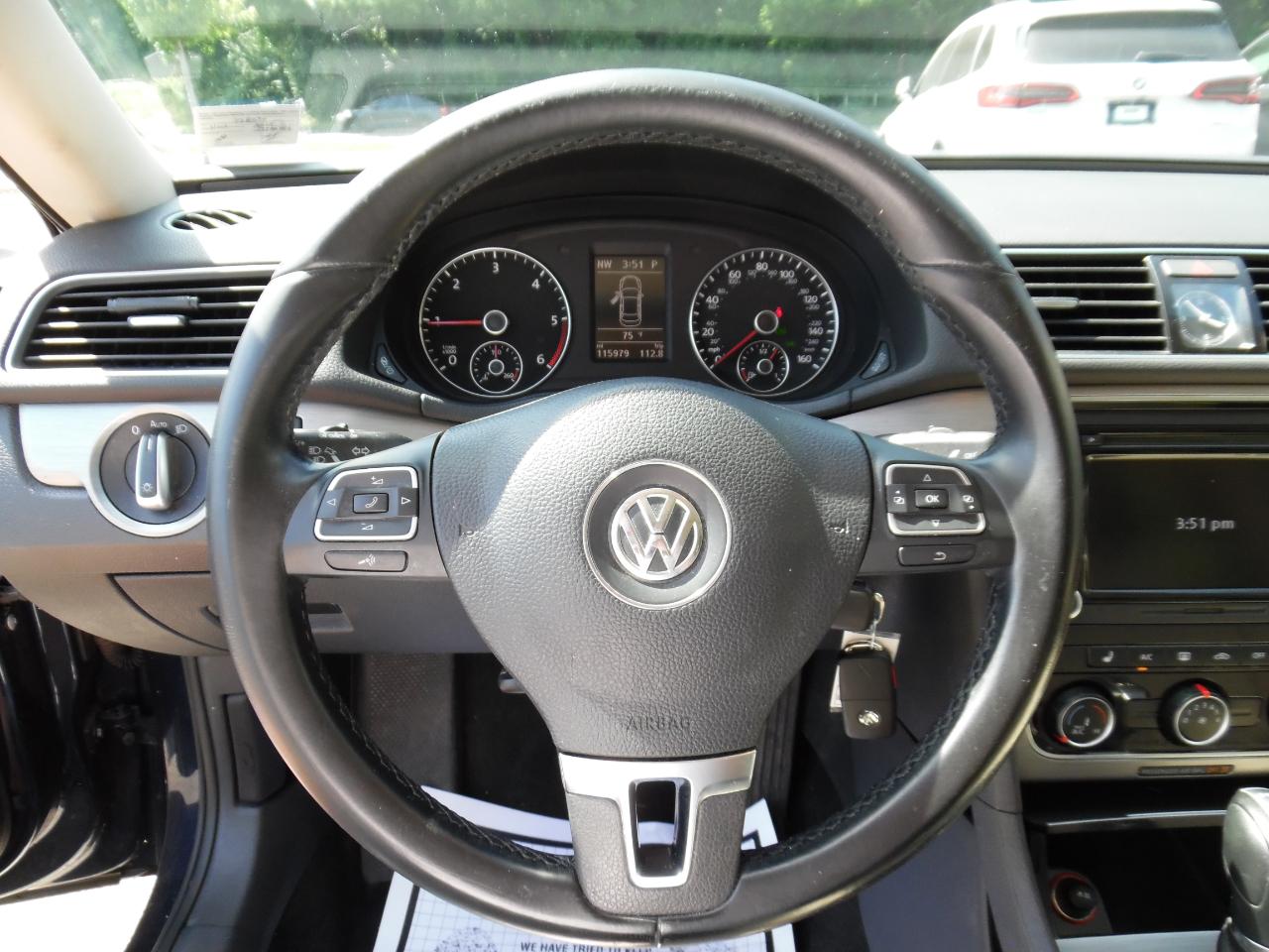 Volkswagen Passat 4dr Sdn 2.0L DSG TDI SE w/Sunroof 2015