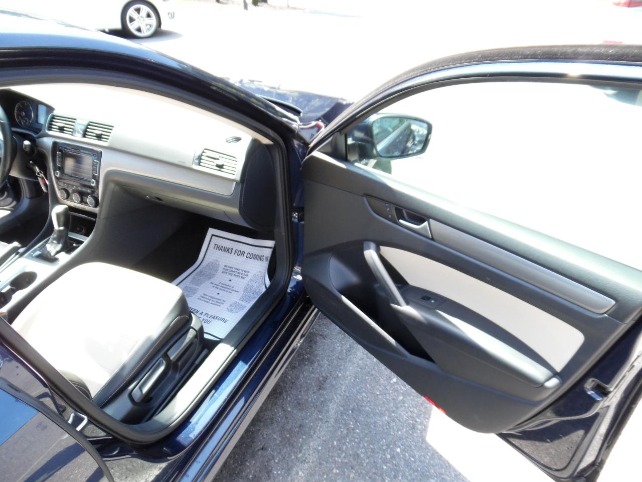 Volkswagen Passat 4dr Sdn 2.0L DSG TDI SE w/Sunroof 2015