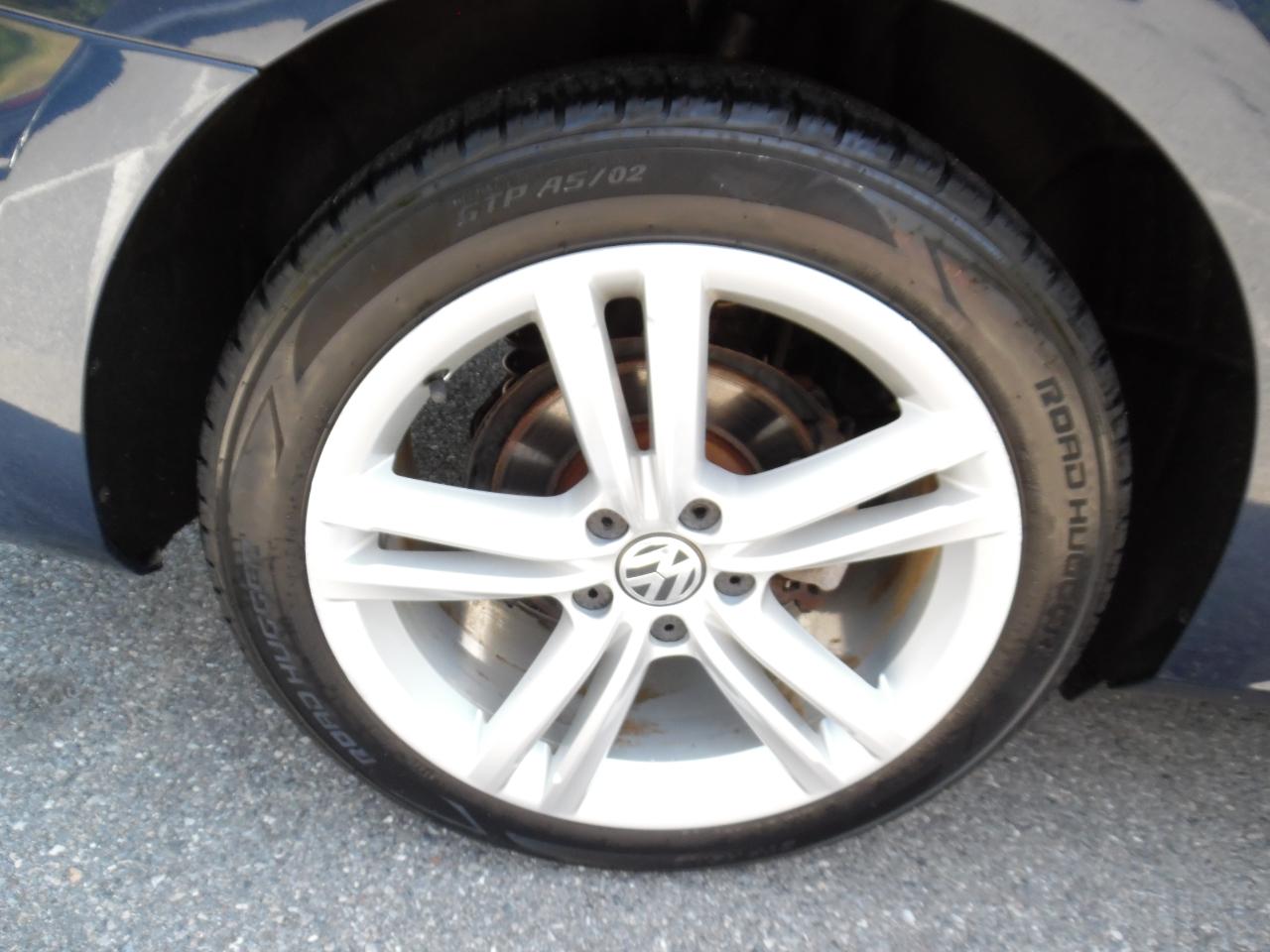 Volkswagen Passat 4dr Sdn 2.0L DSG TDI SE w/Sunroof 2015
