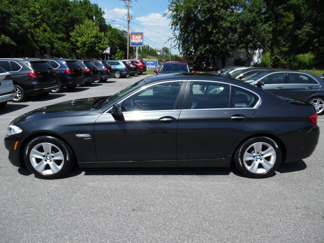 BMW 5 Series 4dr Sdn 528i xDrive AWD 2012