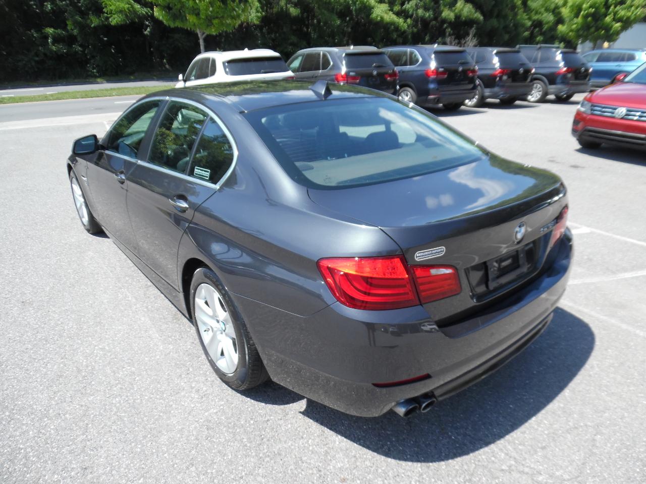BMW 5 Series 4dr Sdn 528i xDrive AWD 2012