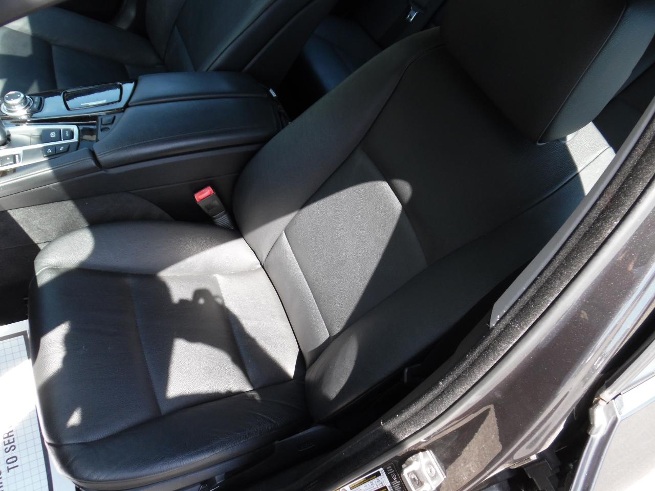 BMW 5 Series 4dr Sdn 528i xDrive AWD 2012