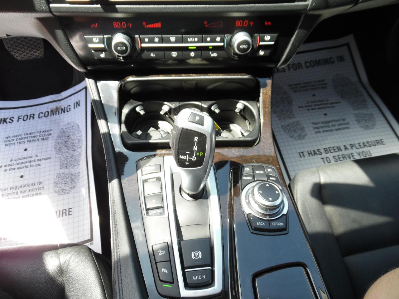 BMW 5 Series 4dr Sdn 528i xDrive AWD 2012