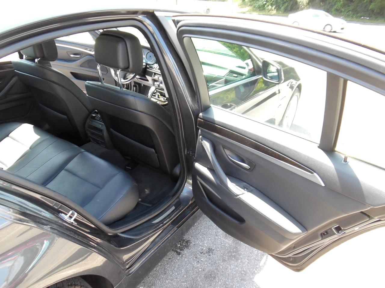 BMW 5 Series 4dr Sdn 528i xDrive AWD 2012
