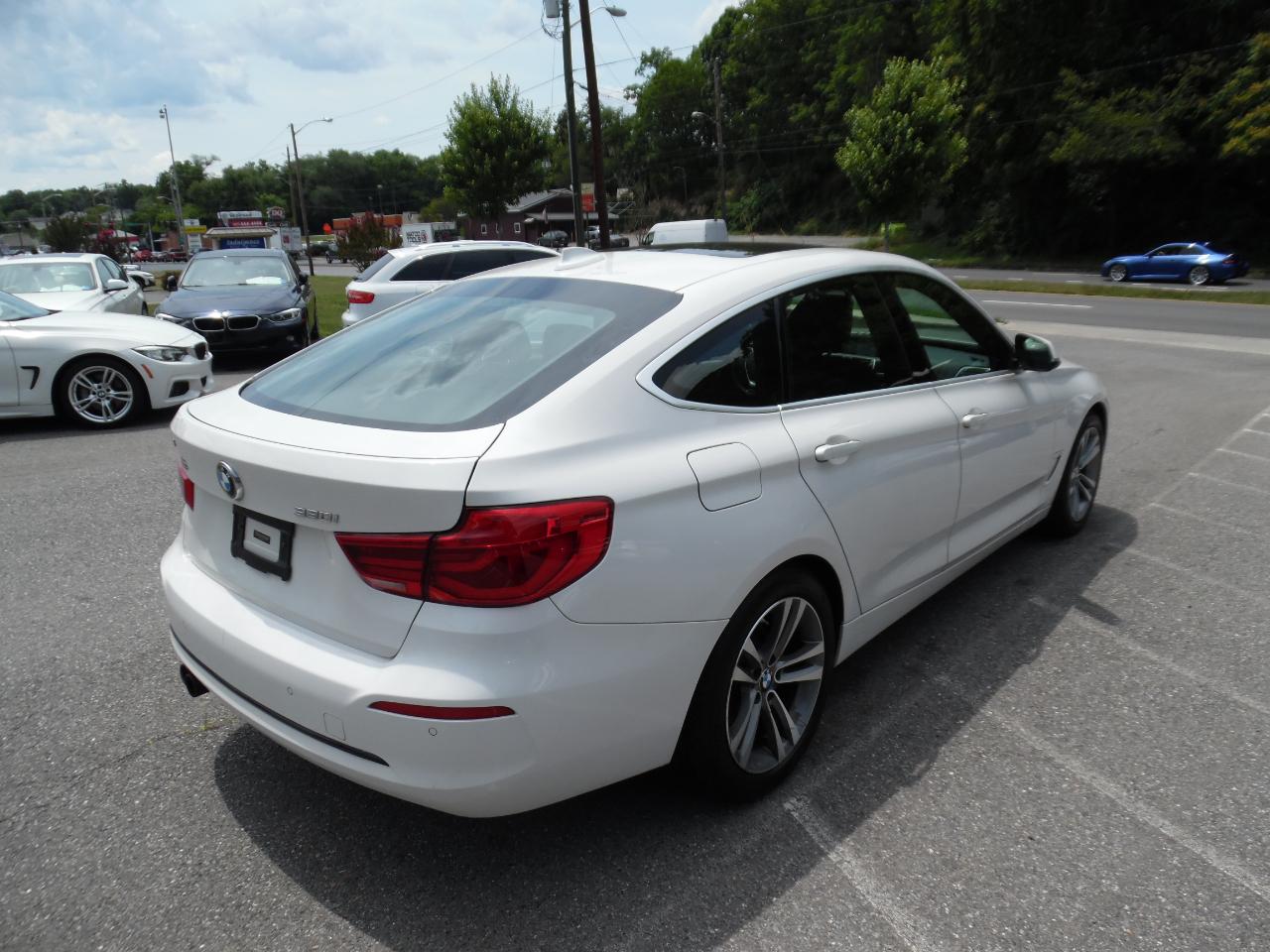BMW 3 Series 330i xDrive Gran Turismo 2017