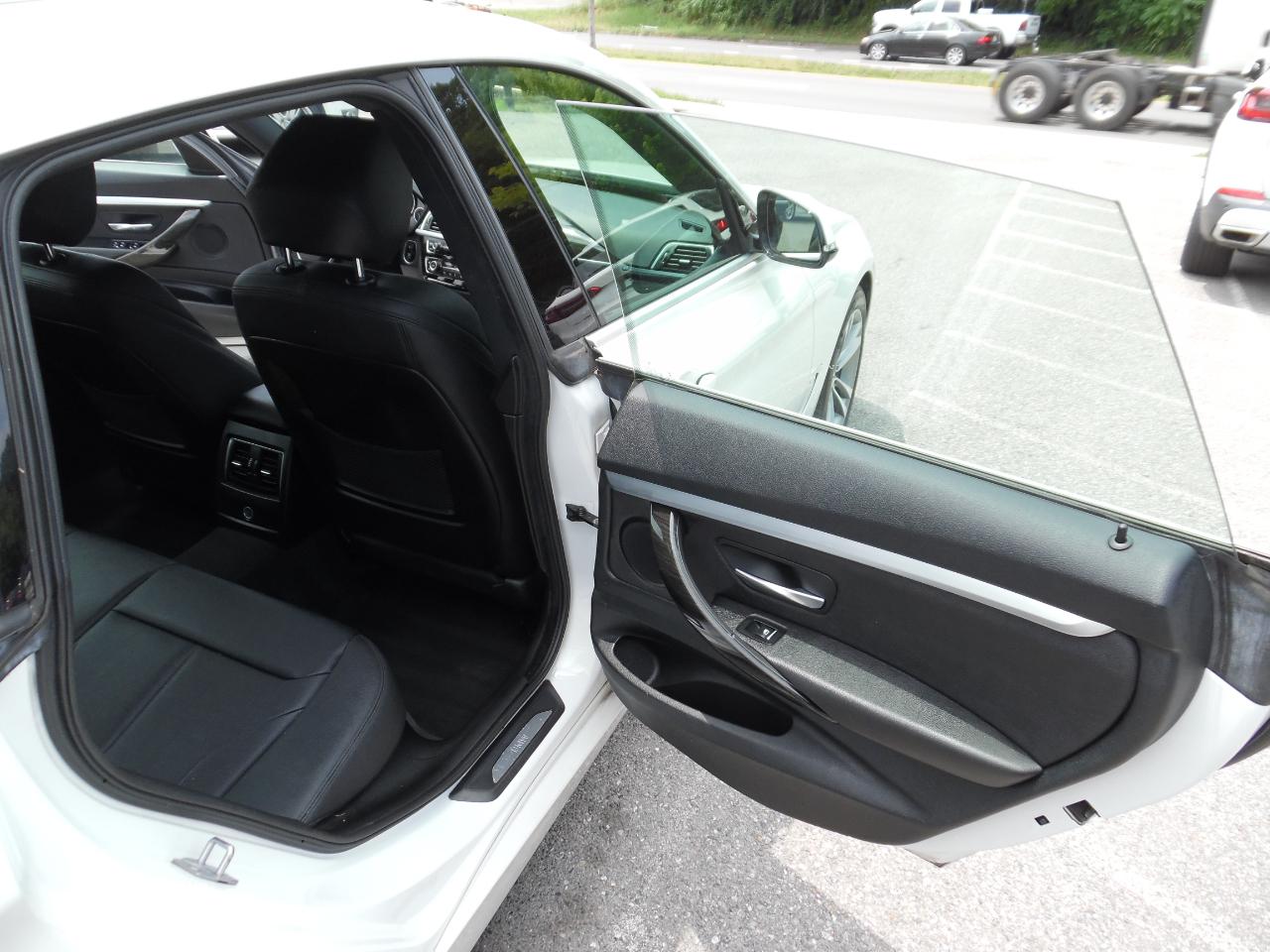 BMW 3 Series 330i xDrive Gran Turismo 2017