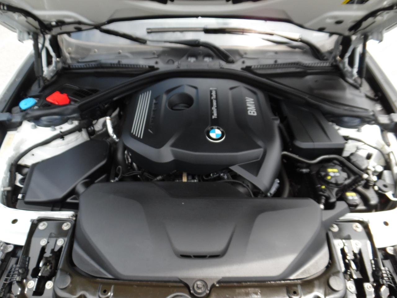 BMW 3 Series 330i xDrive Gran Turismo 2017