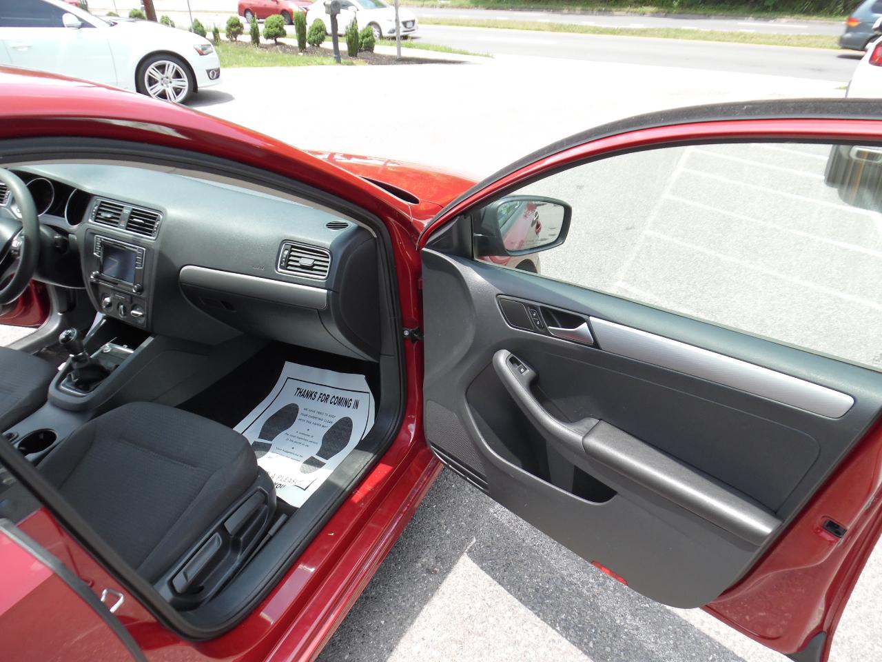 Volkswagen Jetta Sedan 4dr Man 1.4T SE 2016
