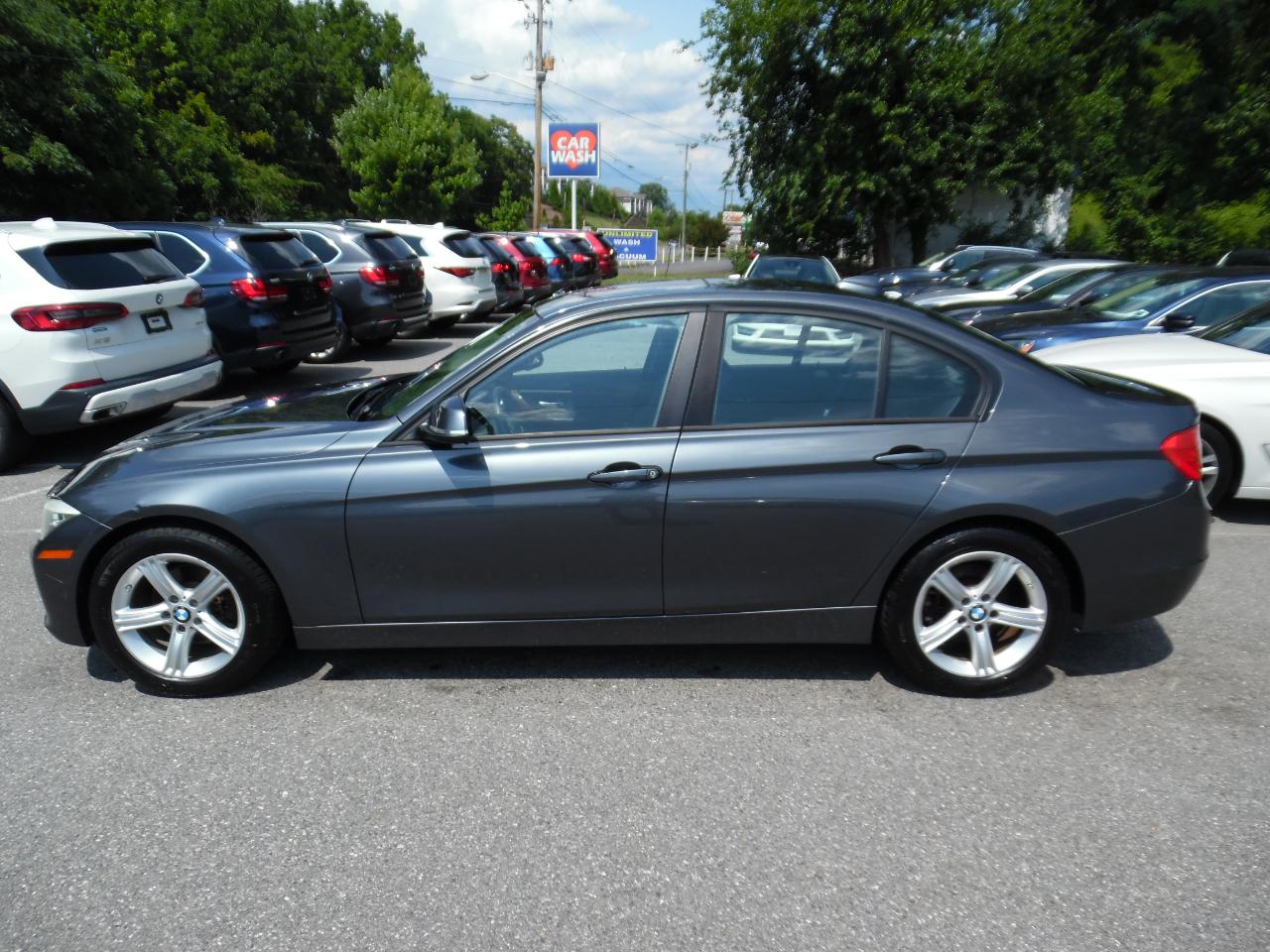 BMW 3 Series 4dr Sdn 328i xDrive AWD SULEV 2014