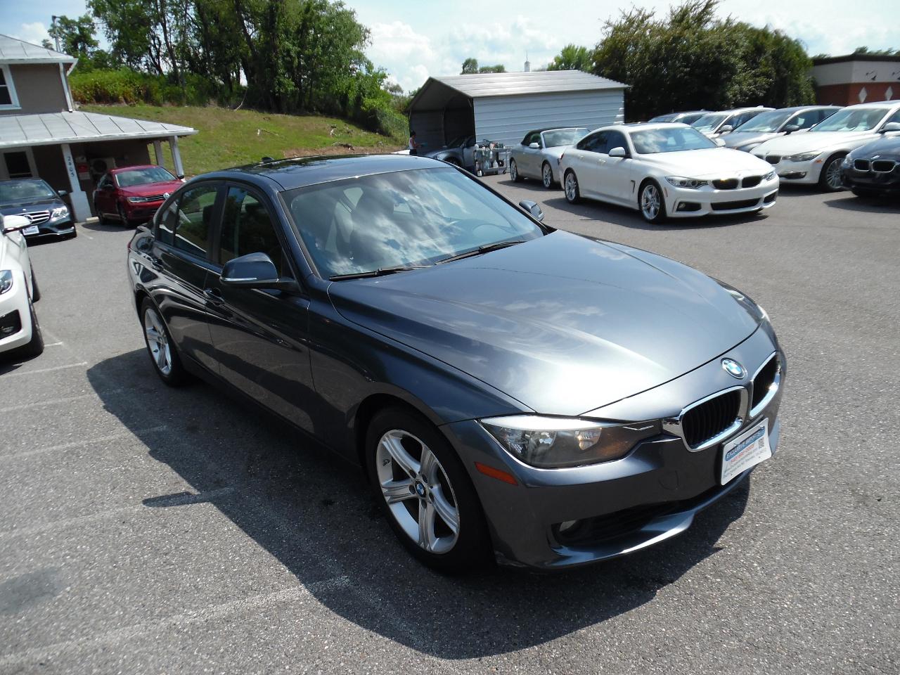 BMW 3 Series 4dr Sdn 328i xDrive AWD SULEV 2014