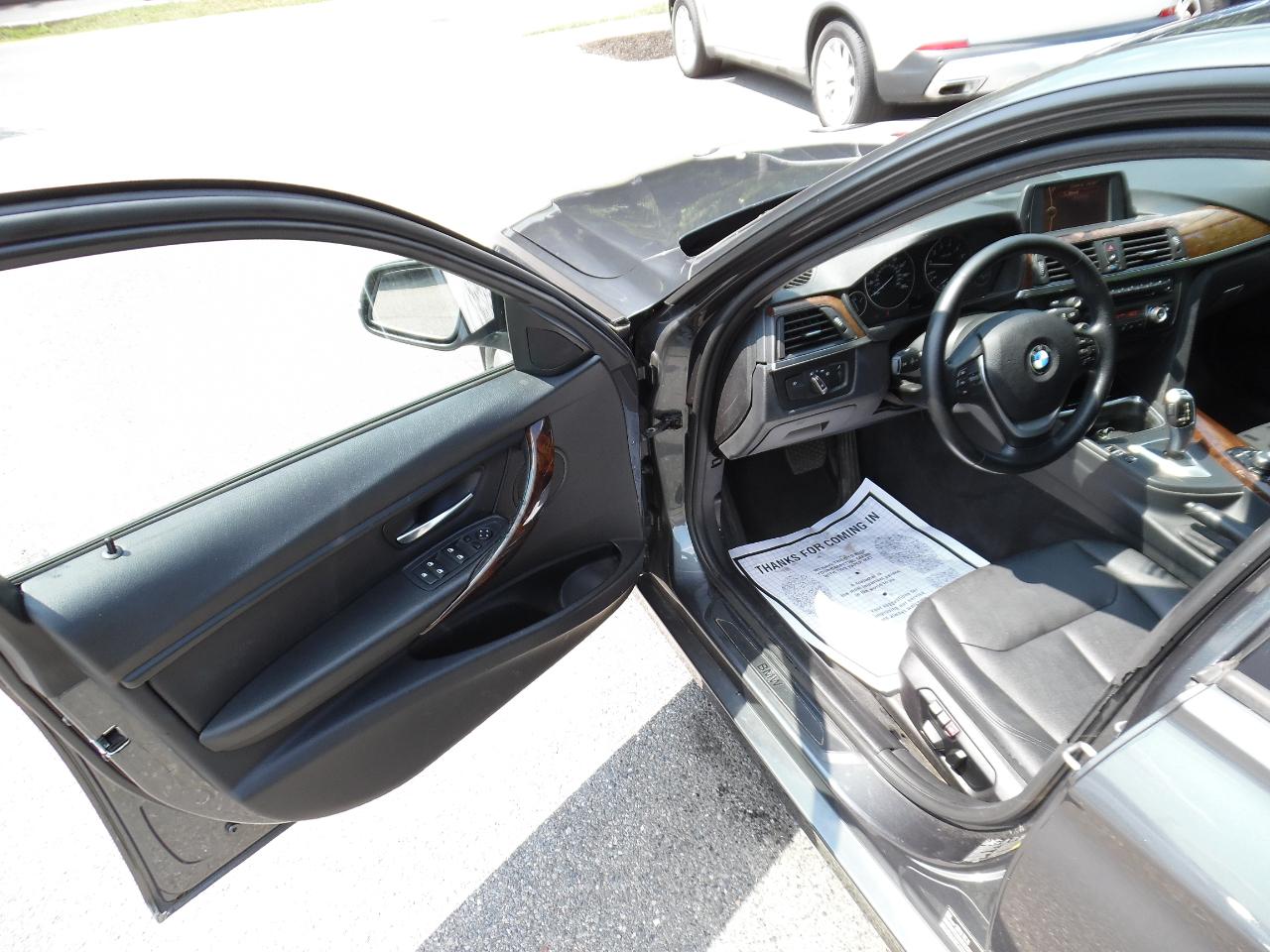 BMW 3 Series 4dr Sdn 328i xDrive AWD SULEV 2014